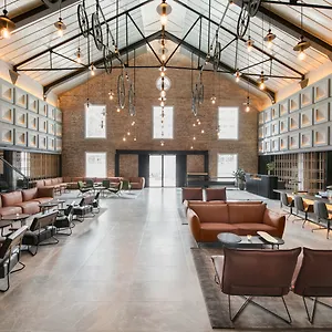 The Warehouse 4* Singapore